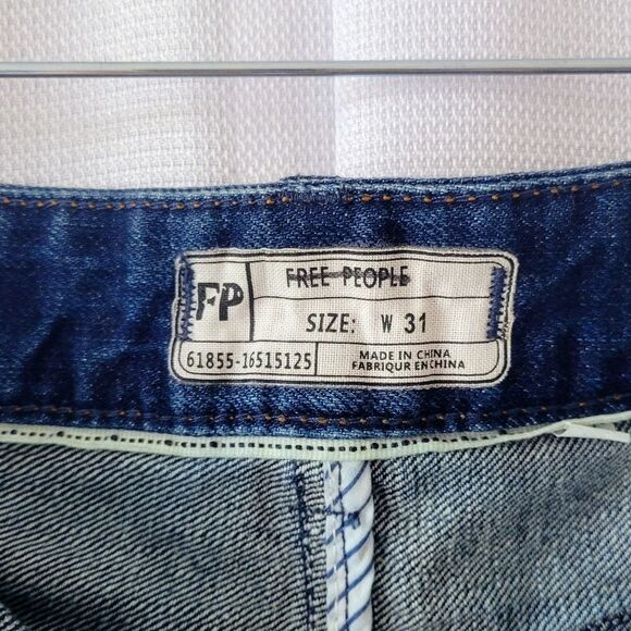 Free People High Waisted Jean Shorts - 31 - Picture 7 of 7
